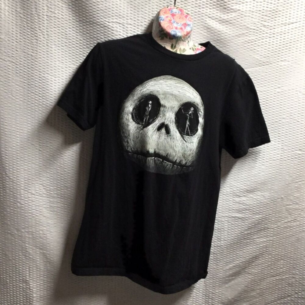 Nightmare Before Christmas T-Shirt – Jack & Sally Design – Size Small 🎃🖤